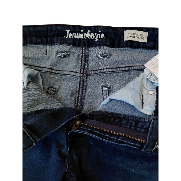 Classic Indigo Straight Men's Jeans - Picture 5 of 6